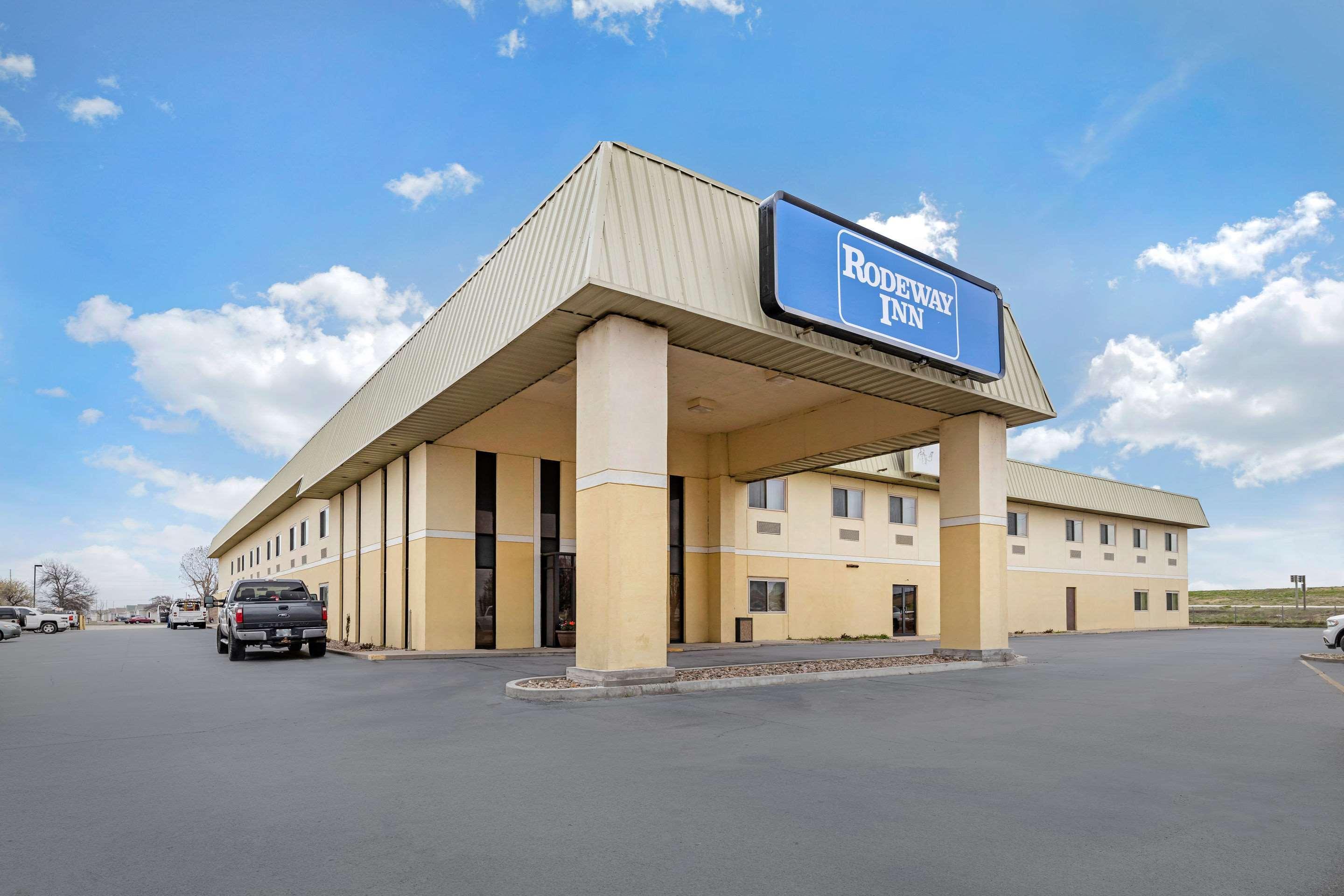 Rodeway Inn South Hutchinson ภายนอก รูปภาพ