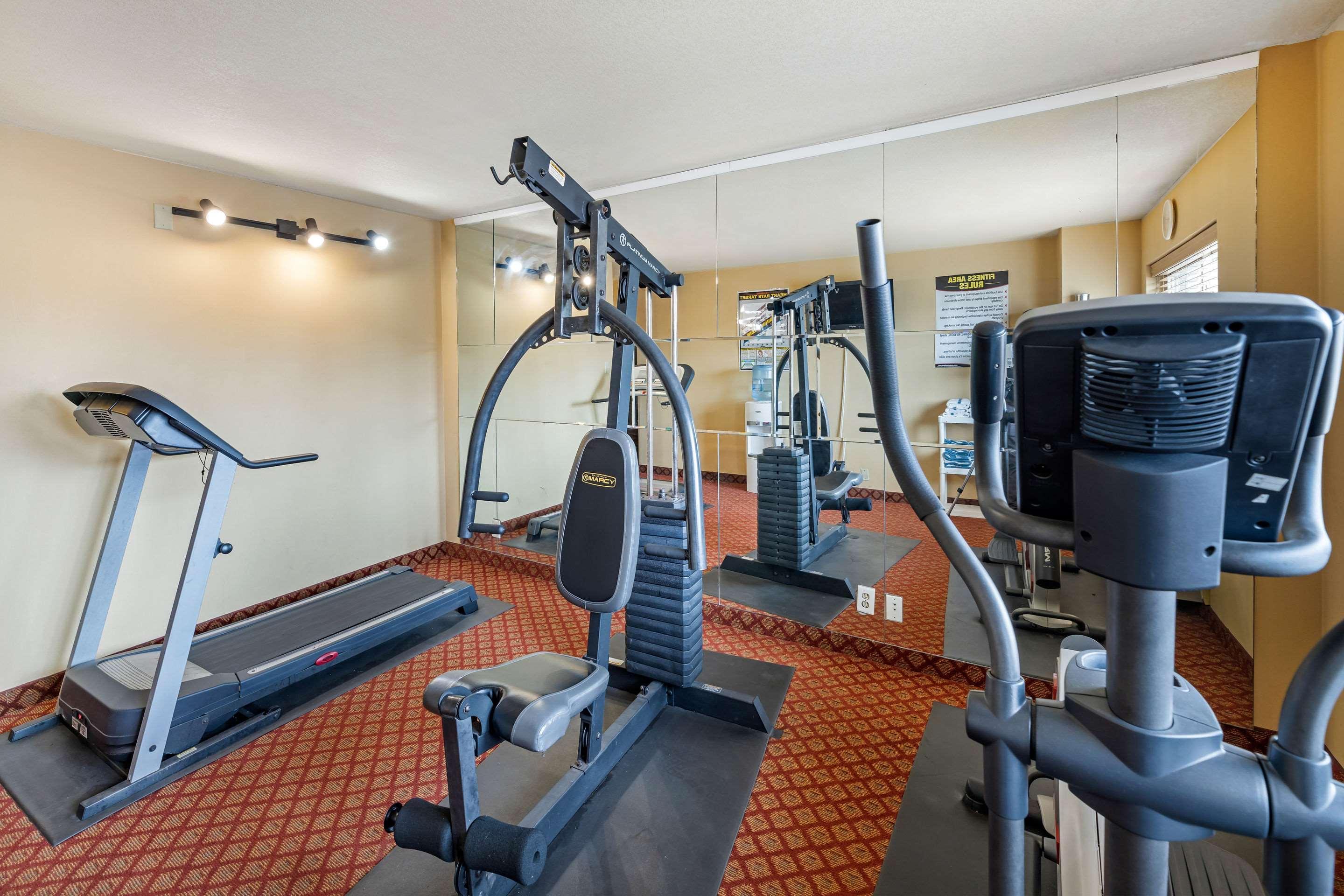 Rodeway Inn South Hutchinson ภายนอก รูปภาพ