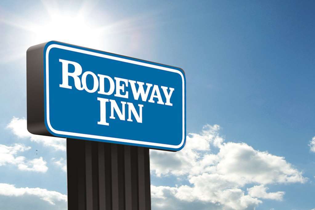 Rodeway Inn South Hutchinson ภายนอก รูปภาพ